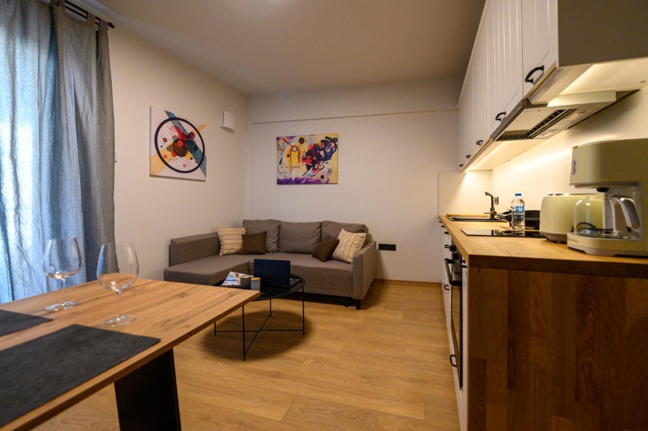 Plato 42 Apartment Kalamata Exterior photo
